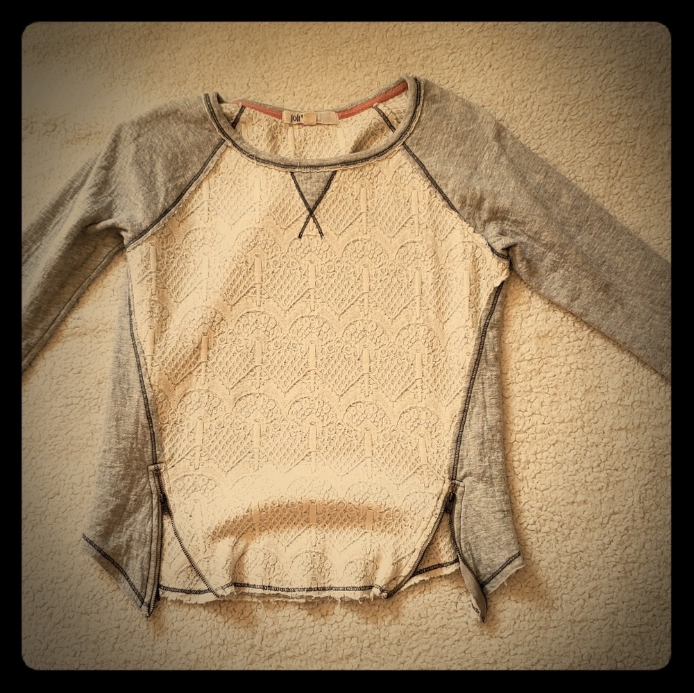 Jolt sweater